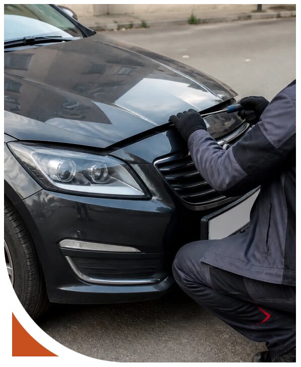 Вскрытие капота автомобиля в Краснотурьинске от 2658 р. | Разлок-Кту